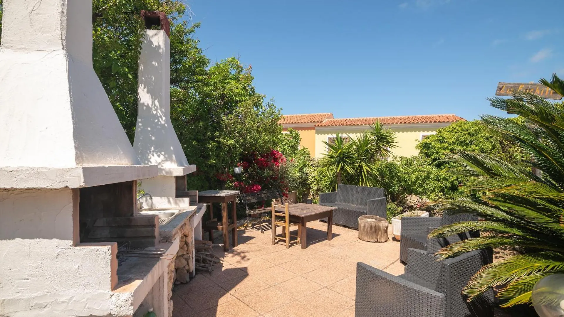 Rosa Apartment Capo Testa